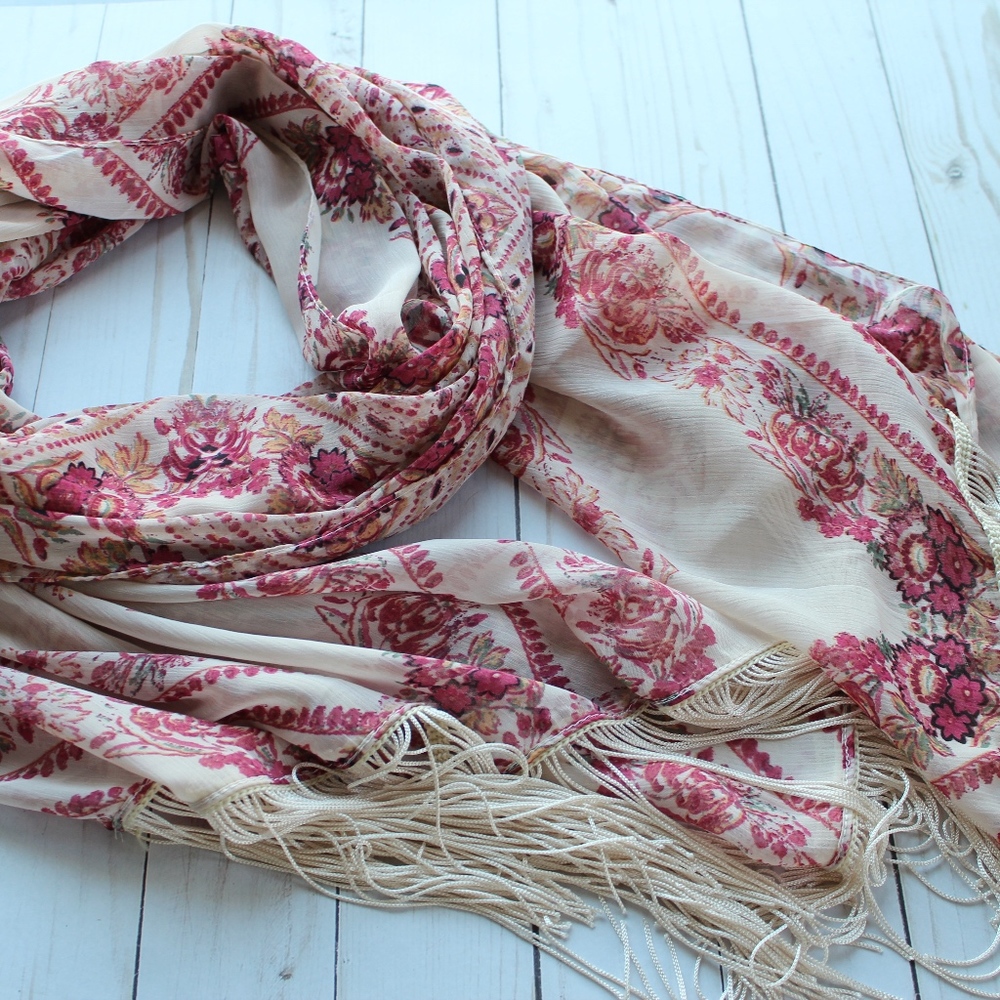 Beautiful Fring Scarf